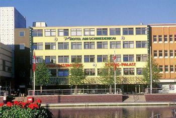 Hotel Am Schwedenkai Kiel Bagian luar foto