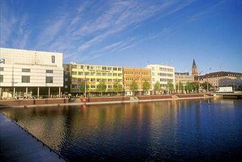 Hotel Am Schwedenkai Kiel Bagian luar foto